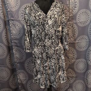 Apt. 9 Black and White Printed V-Neck Mini Dress